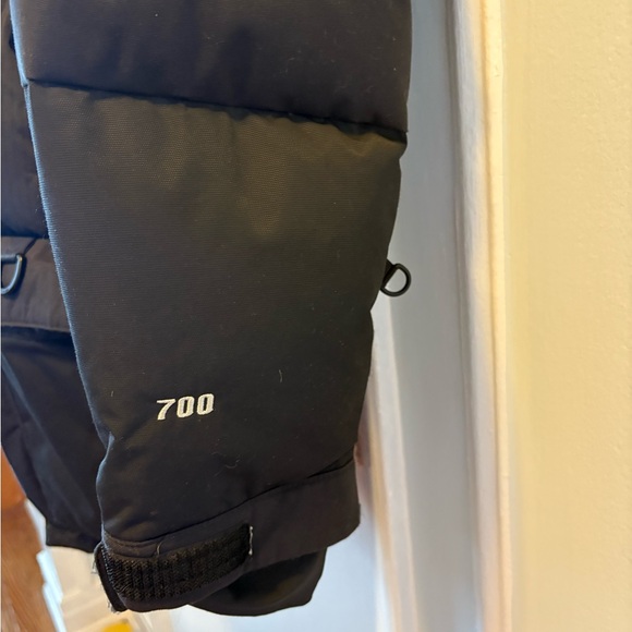 The North Face Men's Black Puffer Coat - Picture 7 of 9